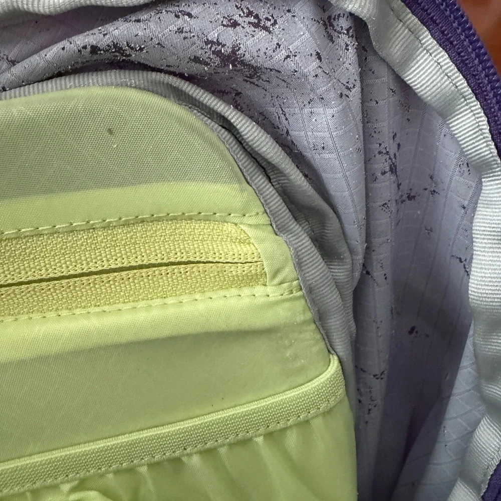 Gregory Jade 28 Women's Purple Small Hiking Backpack Rain Cover